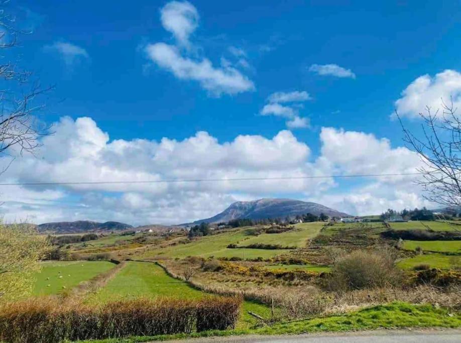 Teach Dunmore In The Heart Of Donegal Gaeltacht. ファルカラ エクステリア 写真